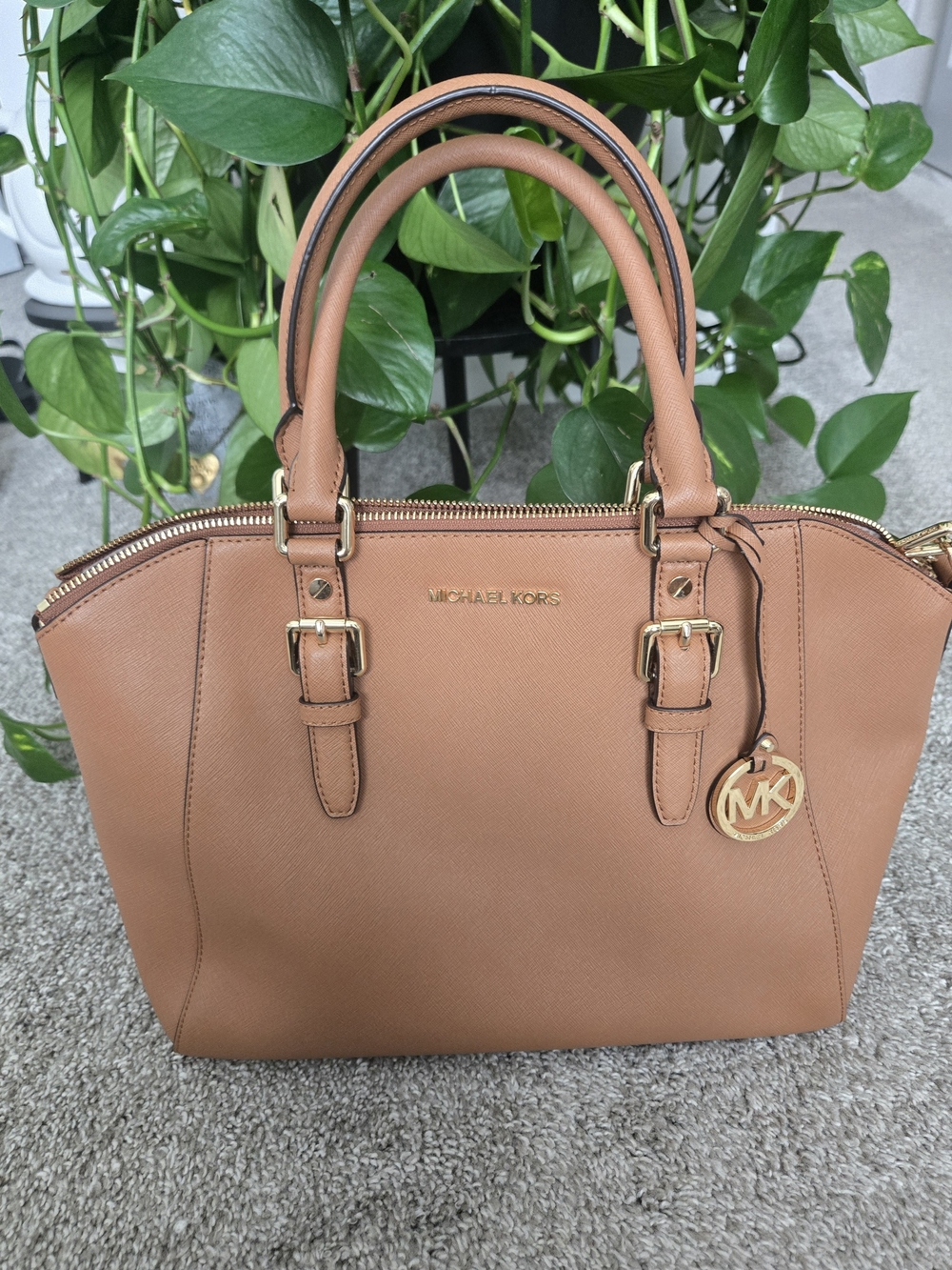 Michael Kors Women's Leather Bag - Tan